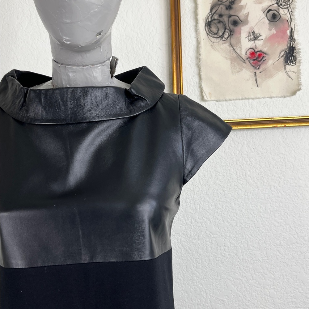 Alice + Olivia Leather Collar Shift Mini Dress Mixed Media A Line - Picture 2 of 9